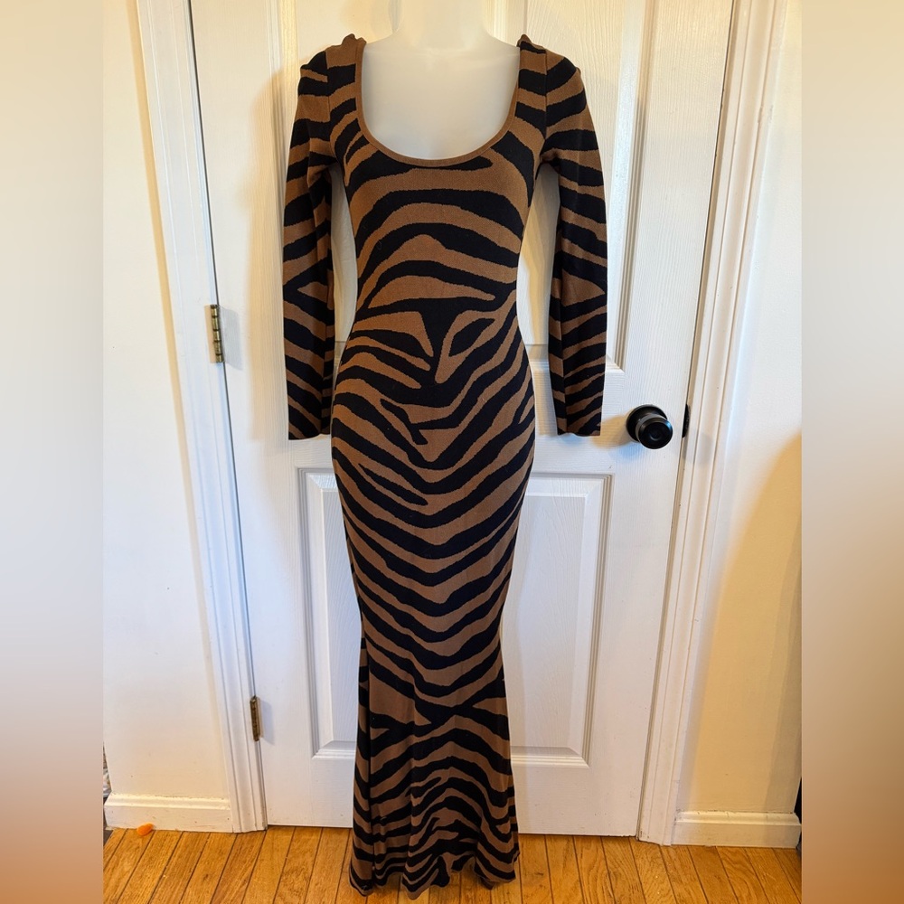 SOLD Fashion Nova Black and Brown Maxi Long Sleeve Dress